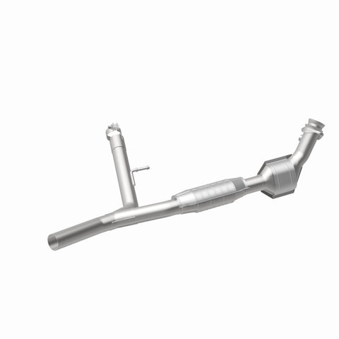 MagnaFlow Direct Fit Catalytic Converter 04-05 Ford F-150 5.4L P/S 2WD (Excl 04 Heritage Edition) - 49706