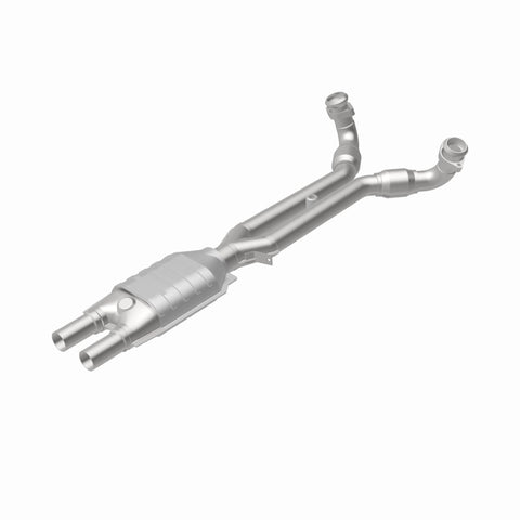 MagnaFlow Direct Fit Catalytic Converter 81-86 Alfa Romeo GTV6 2.5L - 23097