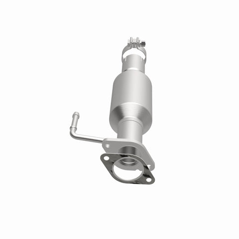 MagnaFlow Direct Fit Catalytic Converter 15-16 Ford Edge 3.5L FWD - Rear - 21-730