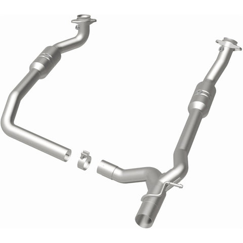 MagnaFlow Direct Fit Catalytic Converter 2009-2012 E-150 5.4 L Underbody - 52294