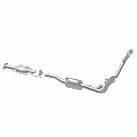 MagnaFlow Direct Fit Catalytic Converter 96-97 Ford Aerostar 4.0L - 93326