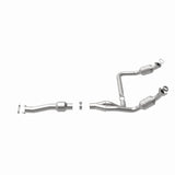 MagnaFlow Direct Fit Catalytic Converter 2011-2014 Express 1500 4.3L Underbody - 52134