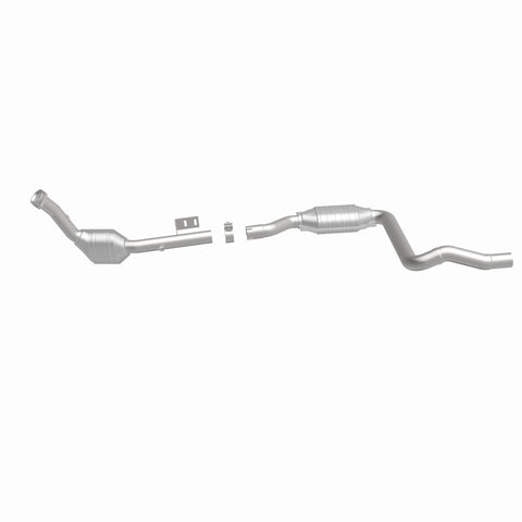 MagnaFlow Direct Fit Catalytic Converter 2003 ML350 3.7L Underbody - 52116