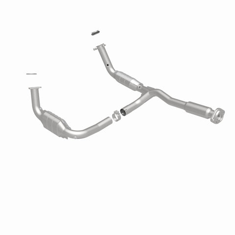 MagnaFlow Direct Fit Catalytic Converter 05-06 GMC Envoy XL Denali - 49886