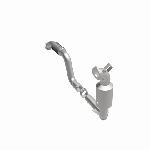 Magnaflow Conv DF 2014-2017 CLA250 L4 2 OEM Underbody - 21-503