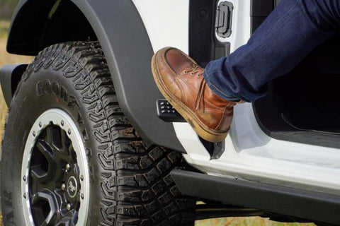 DV8 Offroad 2021+ Ford Bronco Foot Peg Pair - Black - STBR-01