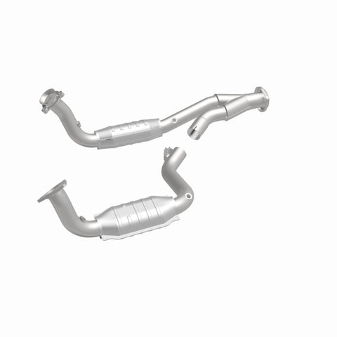 MagnaFlow Direct Fit Catalytic Converter 03-06 Chevy SSR 5.3/6.0 OEM - 49580