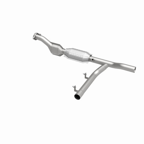MagnaFlow Direct Fit Catalytic Converter 97-98 Ford Trucks 4.6L - 447134