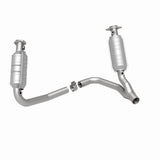 MagnaFlow Direct Fit Catalytic Conv 05-06 Dodge Dakota/2006 Mitsubishi Raider 3.7L Y-Pipe Assembly - 49462