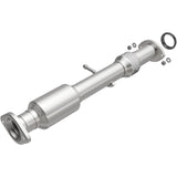 MagnaFlow Direct Fit Catalytic Converter 14-15 Toyota Highlander 3.5L - 52534