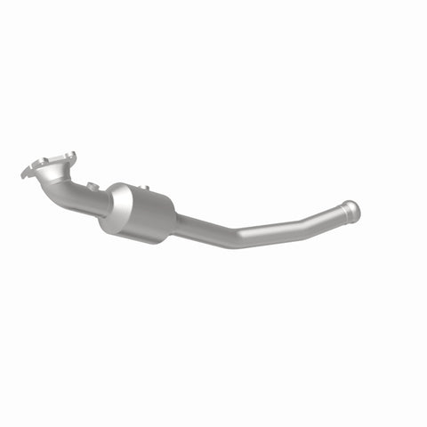 Magnaflow 13-15 Dodge Durango V6 3.6L OEM Grade / EPA Compliant Direct-Fit Catalytic Converter - 21-250