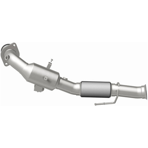 MagnaFlow Direct Fit Catalytic Converter 16-17 Ford Focus 2.3L Underbody - 21-427