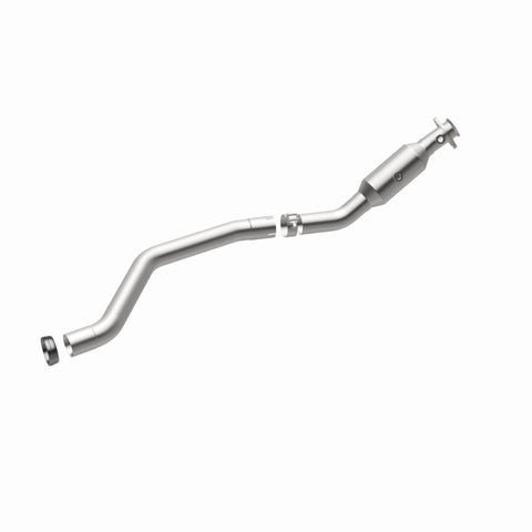 MagnaFlow Direct Fit Catalytic Converter 13-14 Mercedes-Benz GL450 V8 4.6 OEM Underbody - 21-485