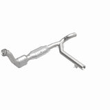 MagnaFlow Direct Fit Catalytic Converter 99-00 Ford Exped 4.6L - 51116