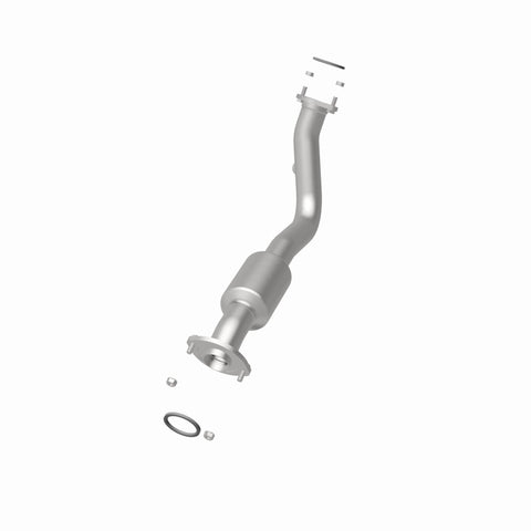 MagnaFlow Direct Fit Catalytic Converter 13-15 RAV4 2.5 Underbody - 52543