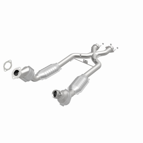 MagnaFlow Direct Fit Catalytic Converter 96-98 4.6L *California* - 441112
