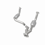 MagnaFlow Direct Fit Catalytic Converter 03-06 Chevy SSR 5.3/6.0 OEM - 49580