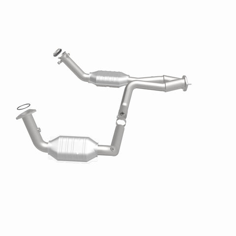 MagnaFlow DF Cat. Conv 02-06 Cadillac Truck. 8 5.3L Dual Conv. Y-Pipe Assy 2wd/Chevy Truck 99-07 - 51097