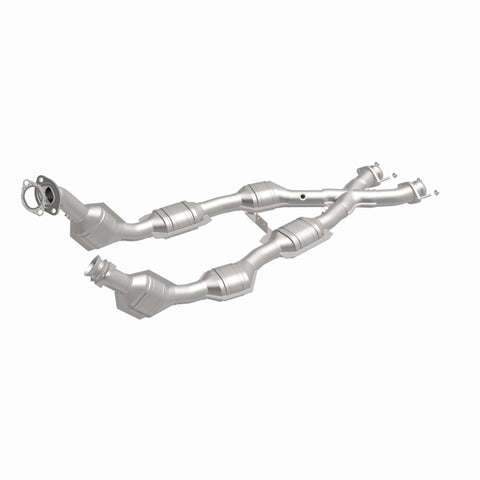MagnaFlow Direct Fit Catalytic Converter 96-98 Mustang 4.6L 6-Cats - 93348