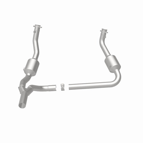MagnaFlow 10-11 Jeep Wrangler 3.8L Direct Fit CARB Compliant Catalytic Converter - 5551458