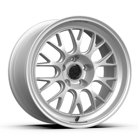 fifteen52 Holeshot RSR 18x10.5 5x120 25mm ET 72.56mm Center Bore Radiant Silver - RSHRS-80552+25