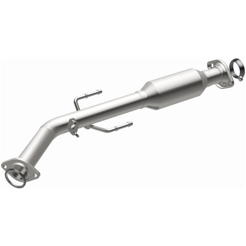 MagnaFlow Direct Fit Catalytic Converter 01-03 Toyota Sienna 3.0L - 23135