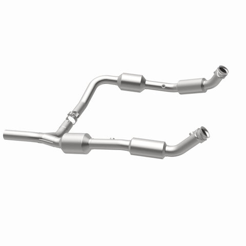 MagnaFlow Direct Fit Catalytic Converter OEM 07-08 Ford E-150 - 5582640