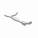 MagnaFlow Direct Fit Catalytic Converter 01-03 Ford E150 4.2L P/S - 447159