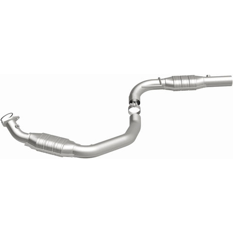 MagnaFlow Direct Fit Catalytic Converter 07-08 Express 2500 4.8L Driver Side - 51525