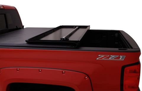 Lund 99-17 Ford F-250 Super Duty Styleside (6.8ft. Bed) Hard Fold Tonneau Cover - Black - 969352