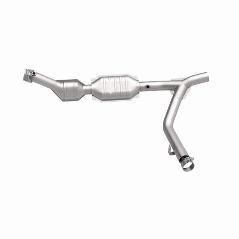 MagnaFlow Direct Fit Catalytic Converter 01 Ford Trucks 5.4L - 447126
