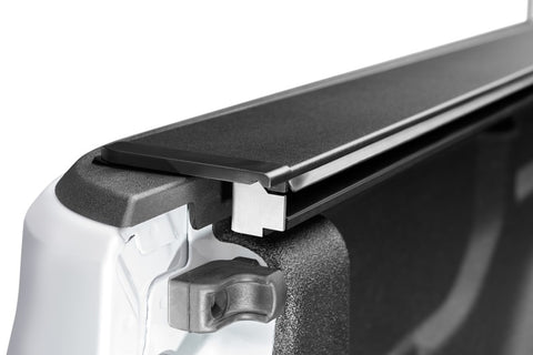 Rugged Ridge Armis Retractable Locking Bed Cover w/o Trail Rails 20-21 Jeep Gladiator JT - 13550.34
