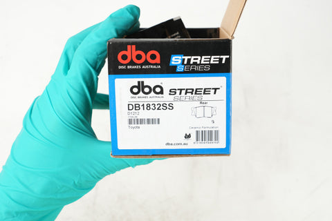DBA 13-18 Lexus ES300h Street Series Rear Brake Pads - DB1832SS