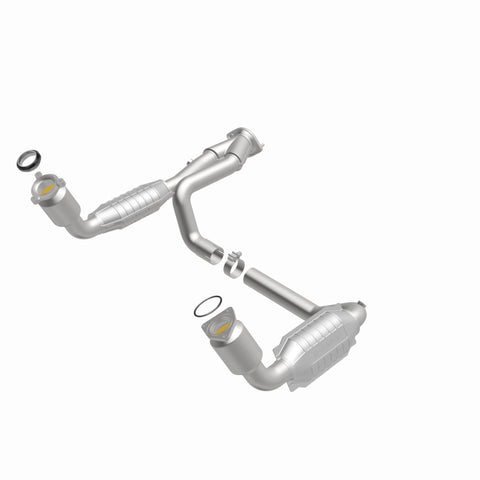 MagnaFlow Direct Fit Catalytic Converter 99-00 Chevy Pickups 4.3L - 447284
