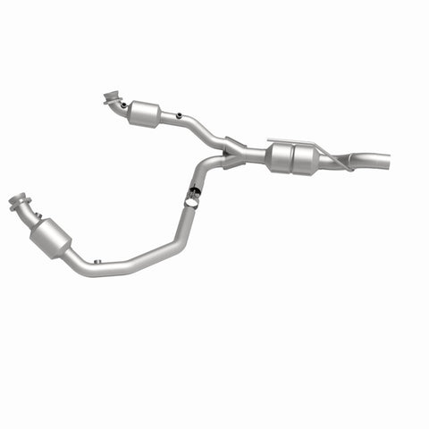 MagnaFlow Direct Fit Catalytic Converter Dodge 01-02 Ram 1500/2500/3500 Van 5.9L - 458003