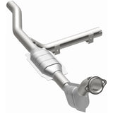 MagnaFlow Direct Fit Catalytic Converter 97-98 Ford Expedition 4.6 - 93130