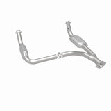 MagnaFlow Direct Fit Catalytic Converter 00-01Tahoe/Yukon V8 5.7L - 93603