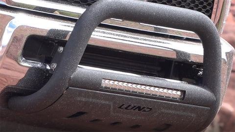 Lund 19-22 Chevrolet Silverado 1500 (Excl. 2019 LD) Bull Bar w/ Light & Wiring-Blk - Black - 47121216