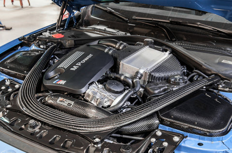 AWE Tuning BMW F8x M3/M4 S-FLO Carbon Intake - 2660-13038