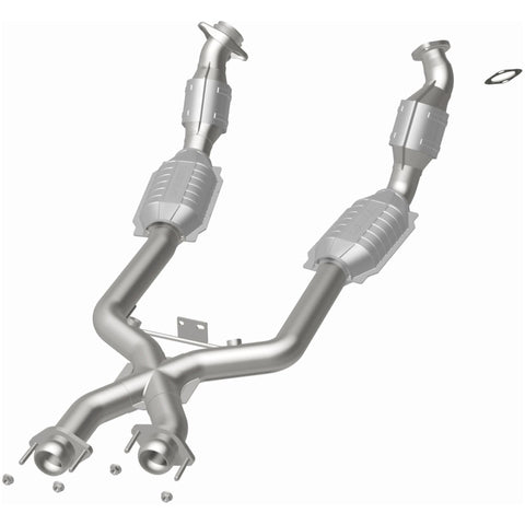 MagnaFlow Direct Fit Catalytic Converter 96-98 Ford Mustang 4.6L - 23163