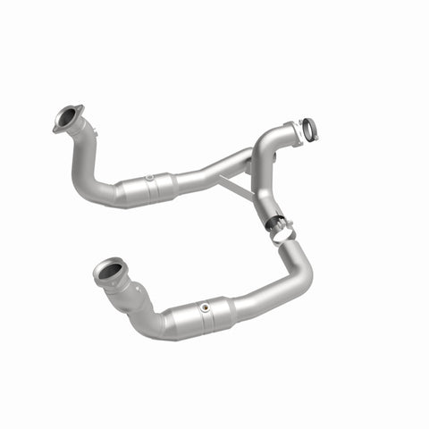 MagnaFlow Conv Direct Fit 11-14 Ford F-250 Super Duty / 350 Super Duty V8 6.2L - 52297
