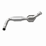 MagnaFlow Direct Fit Catalytic Converter 97-98 Ford Trucks 4.6L - 447133