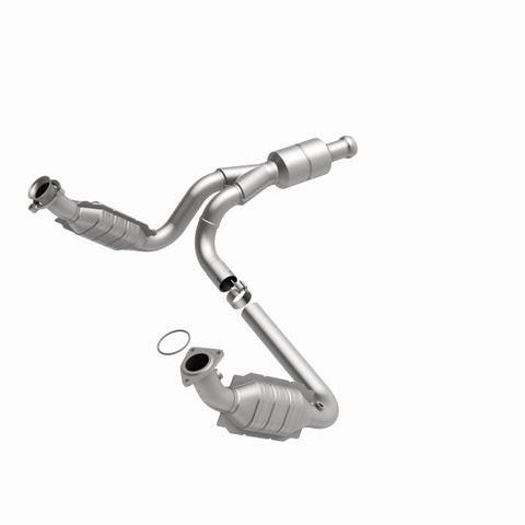 MagnaFlow Conv Direct Fit 10-13 GMC Sierra 1500 V6 4.3L - 5481578