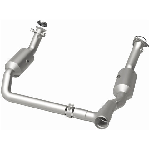 MagnaFlow 19-20 GMC Sierra 1500 Single Underbody 4.3L/5.3L Direct Fit Catalytic Converter - 280656