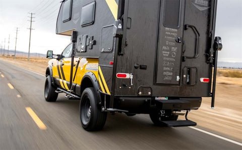 MagnaFlow Sys T/B 99-02 Dodge Ram 2500/3500 5.9L 5in SS Single Side Rear Exit Custom Builder Kit - 17883