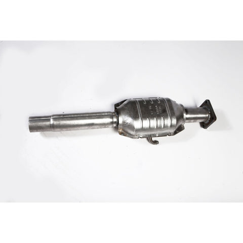 Omix Catalytic Converter 84-90 Cherokee and Wrangler - 17604.02