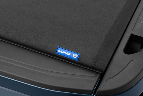 Lund 07-17 Chevy Silverado 1500 (6.5ft. Bed) Genesis Elite Roll Up Tonneau Cover - Black - 96893
