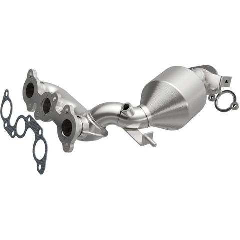MagnaFlow Direct Fit Catalytic Converter 04-06 Toyota Sienna 3.3L - 49834