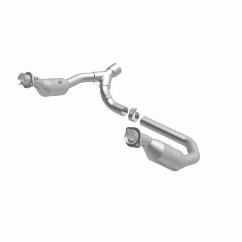 MagnaFlow Direct Fit Catalytic Converter 06-07 Ram 1500 4.7L Underbody - 52291