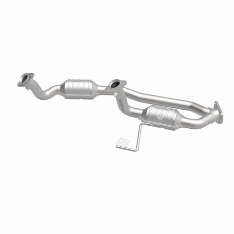 MagnaFlow Direct Fit Catalytic Converter 01-03 Windstar 3.8 OEM - 49624